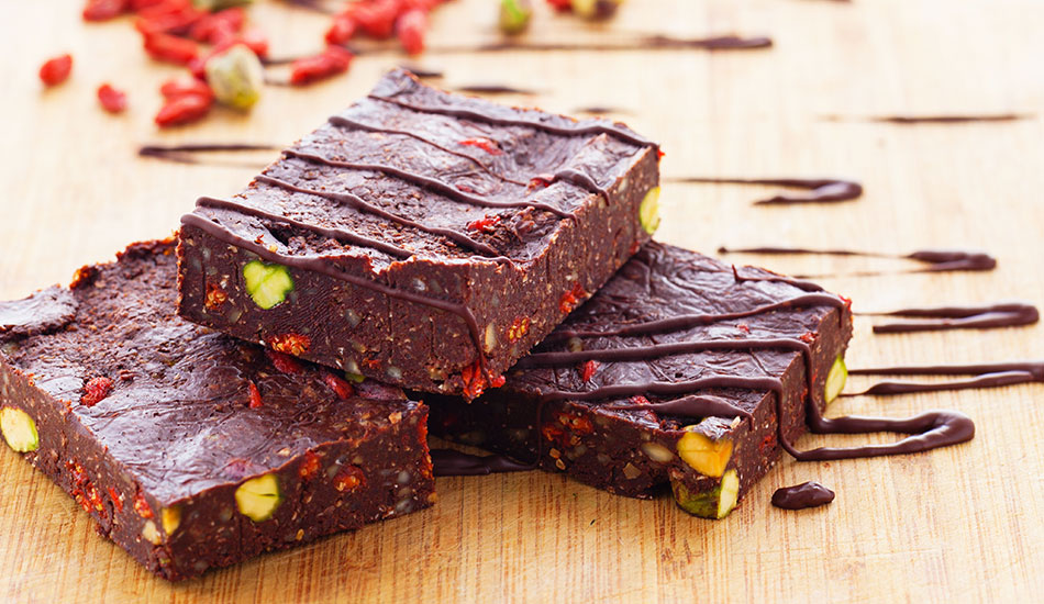 Goji, Cranberry & CACAO ‘No Bake’ BARS